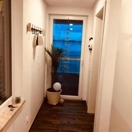 בית נופש Schwimmendes Haus Elandi