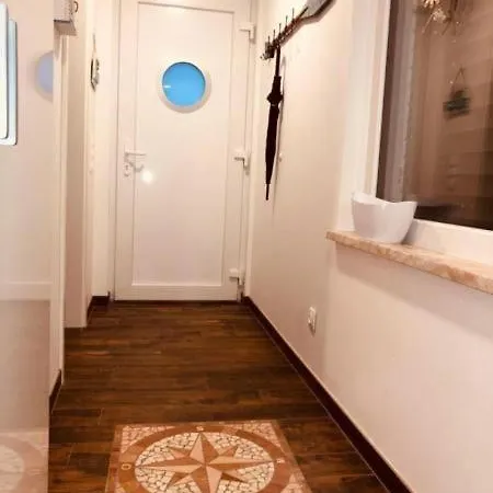 Holiday home Schwimmendes Haus Elandi Niemegk (Saxony-Anhalt)