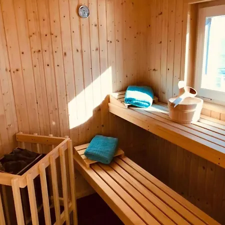 Schwimmendes Haus Elandi Niemegk (Saxony-Anhalt)